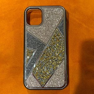 iPhone case  11as you can see in the pictures